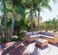 Pawprints 123 Bagnalls Beach Road - Stays Accommodation