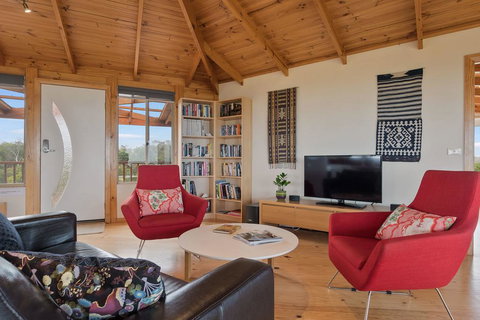 Peace & Plenty - Stayed 1