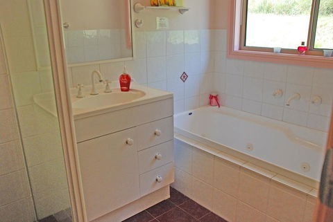 Peacehaven Country Cottages & Farmstay - Stays Accommodation 1