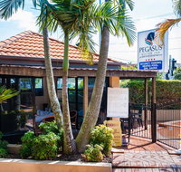 Pegasus Motor Inn and Serviced Apartments - Stays Accommodation