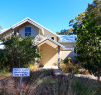 Pelican Escape Executive Home at Raffertys Resort - Stayed