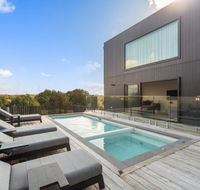 Peninsula Hot Springs Designer Home - Stayed