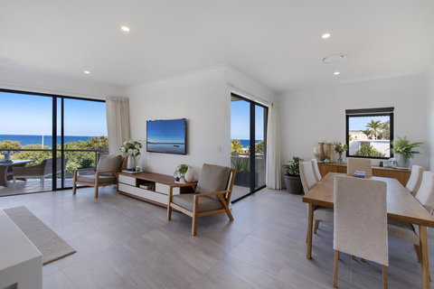 Penthouse Luxe, Sunrise Beach - Stayed 2