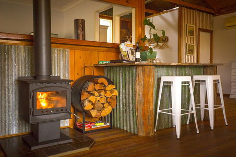 Peppercorn Cabin - Stays Accommodation 2