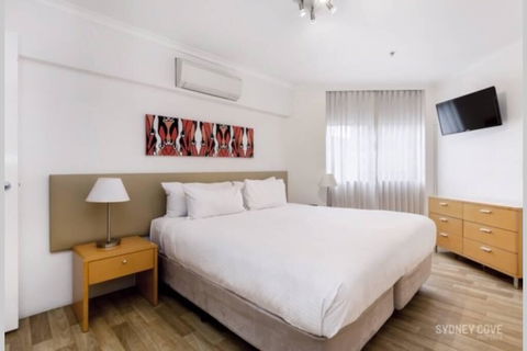 Perfect City Location. Immaculate Apartment With Parking - Stayed 2