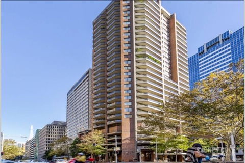 Perfect City Location. Immaculate Apartment With Parking - Stayed 0