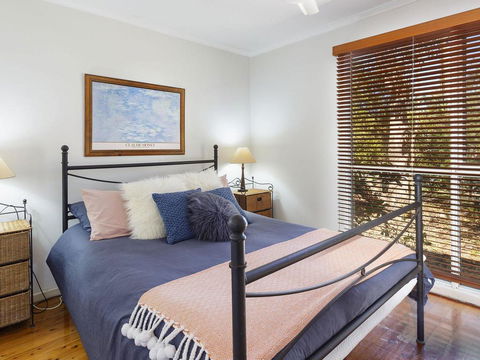 Pet Friendly - Bennetts Beach Cottage - Stayed 1