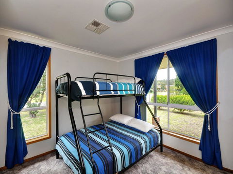 Pet Friendly - Family Holiday Home - Pets Welcome - Stays Accommodation 3
