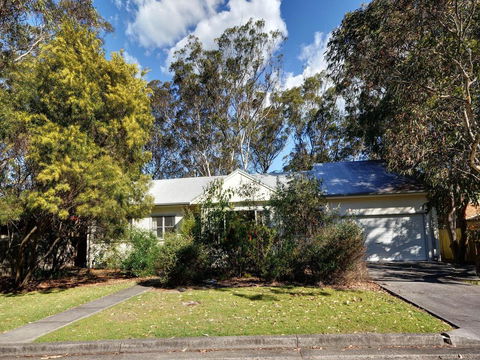 Pet Friendly - Summer Cottage - Stays Accommodation 0