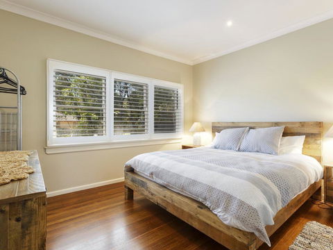 Pet Friendly - Summer Cottage - Stays Accommodation 1