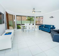 Pet Friendly Tomaree Rd 142 - Shoal Bay - Stayed