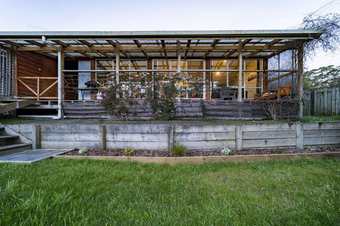 Platypus Waters B&B - Stays Accommodation 2