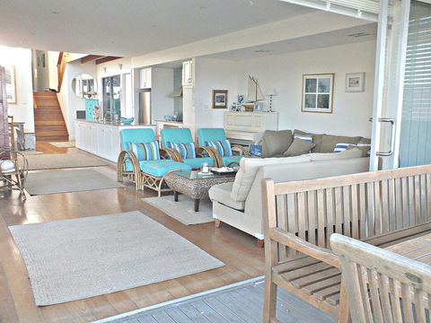 Point Break 14 Korogora Street - Stays Accommodation 2