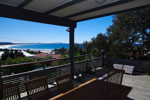 Point Break 14 Korogora Street - Stays Accommodation 0