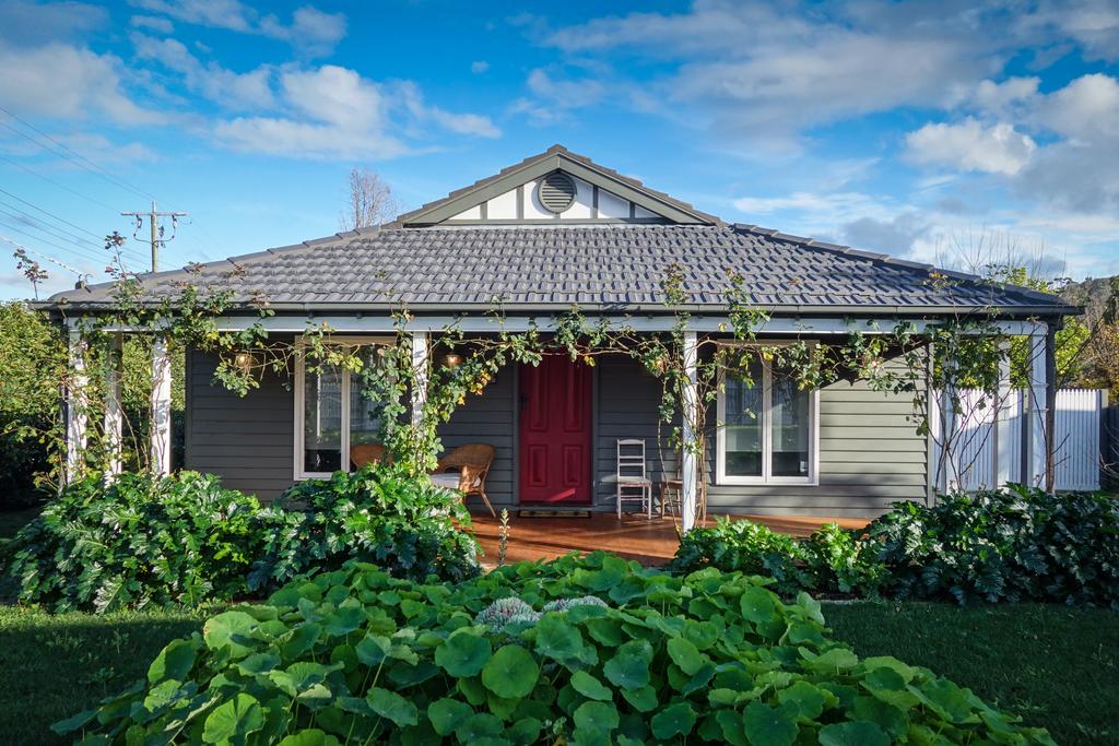 Upper Beaconsfield VIC Stayed
