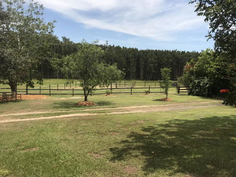 Ponytail Farmhouse - Stays Accommodation 1