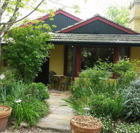 Poppies - Stays Accommodation