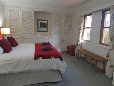 Poppies - Stays Accommodation 3