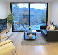 Pride Bentleigh Apartment with Private Garden - Stays Accommodation