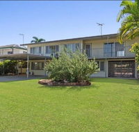 Private Abode and Handy location with a pool - Stayed