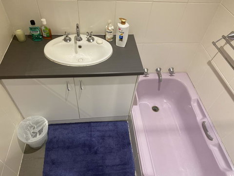 Queens Park Home - Stayed 2