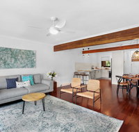 Quiet Waterfront Retreat in Family Neighbourhood - Stayed