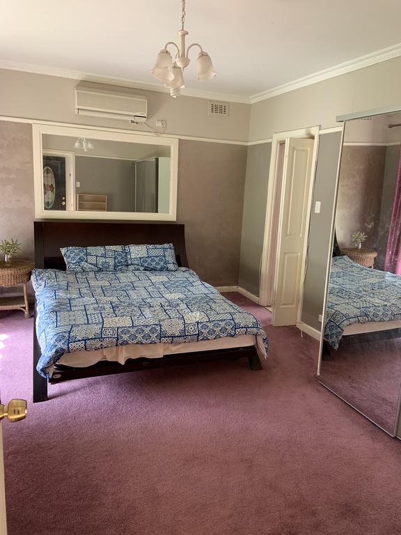 Heidelberg Heights VIC Stays Accommodation