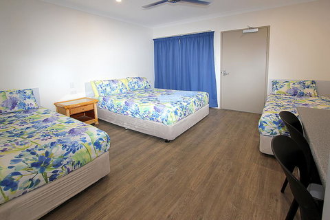 Reef Gardens Motel - Stays Accommodation 0