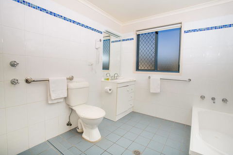 Reflections Holiday Parks Hawks Nest - Stays Accommodation 2