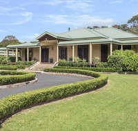 Reign Manor - large group accommodation - Stays Accommodation