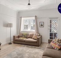 Renovated Brighton Beach Stay Home - Stayed
