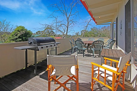 REST ASHORE At MOLLYMOOK - Stayed 0