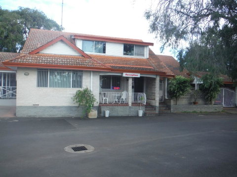 Restawile Motel - Stays Accommodation 1