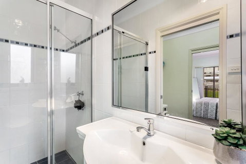 Resthaven - In The Heart Of Shoal Bay - Stayed 2