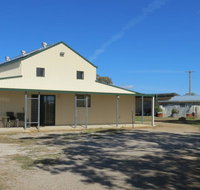 RETRO FUNNY FARM - Stayed