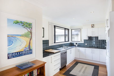 Riley 2/2 - Mollymook - Stayed 3