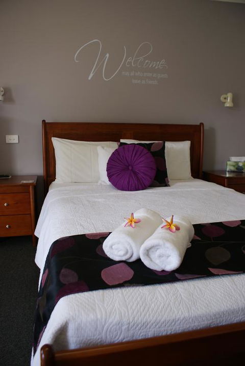 Riverside Motel - Stays Accommodation 3
