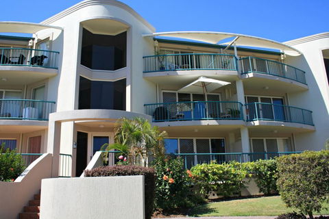 RIVERVIEW, UNIT 6, CURRUMBIN - Stayed 2