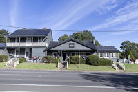 Robertson Public House and Kitchen