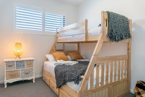 Rockpools 3 - Stayed 3