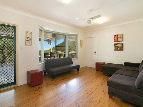 Rosa House In Broke, 4br House In Walking Distance To Cellar Doors - Stays Accommodation 3