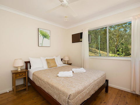 Rosa House In Broke, 4br House In Walking Distance To Cellar Doors - Stays Accommodation 2