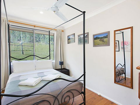 Rosamund House In Broke, 4br House In Walking Distance To Cellar Doors - Stays Accommodation 1