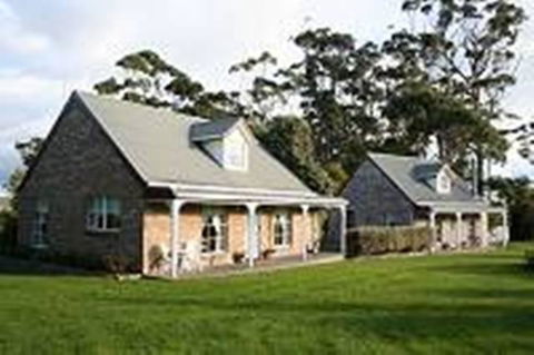 Rosebank Cottage Collection - Stays Accommodation 3