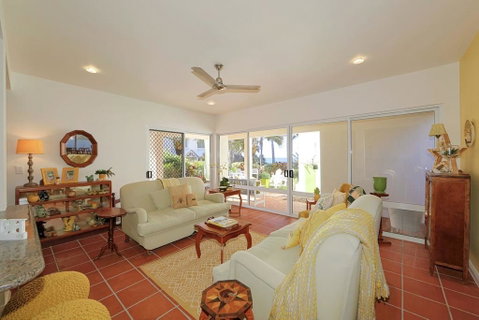 Royle Palms Beach Front Villa - Stayed 1