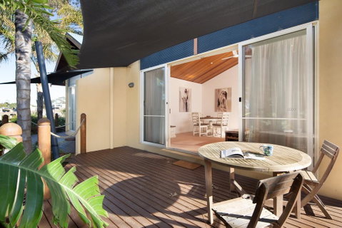 SAILS TWO - INVERLOCH - Stayed 0