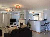 Book Kingscote Accommodation Vacations Stayed Stayed
