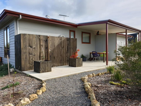 Samphire: Coorong Accommodation - Stayed 2