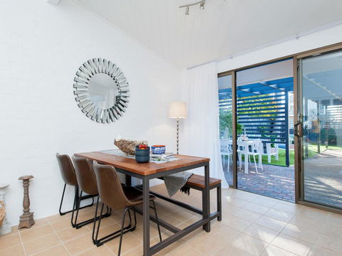 Sandy Point Road, 51 - Stays Accommodation 1