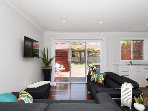 Sandy Point Road, 98, Eden By The Bay - Stays Accommodation 0